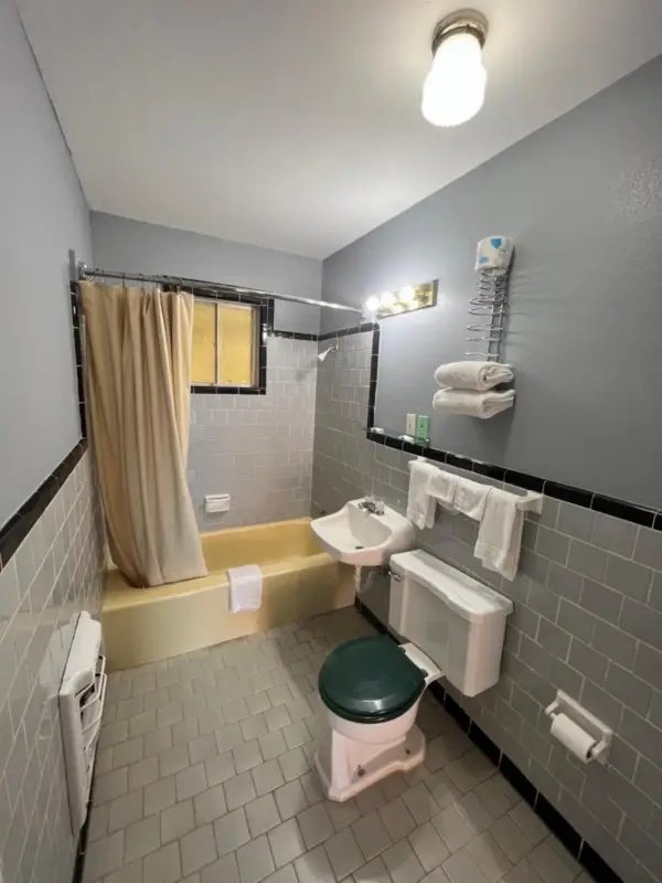 Western Motel Main image